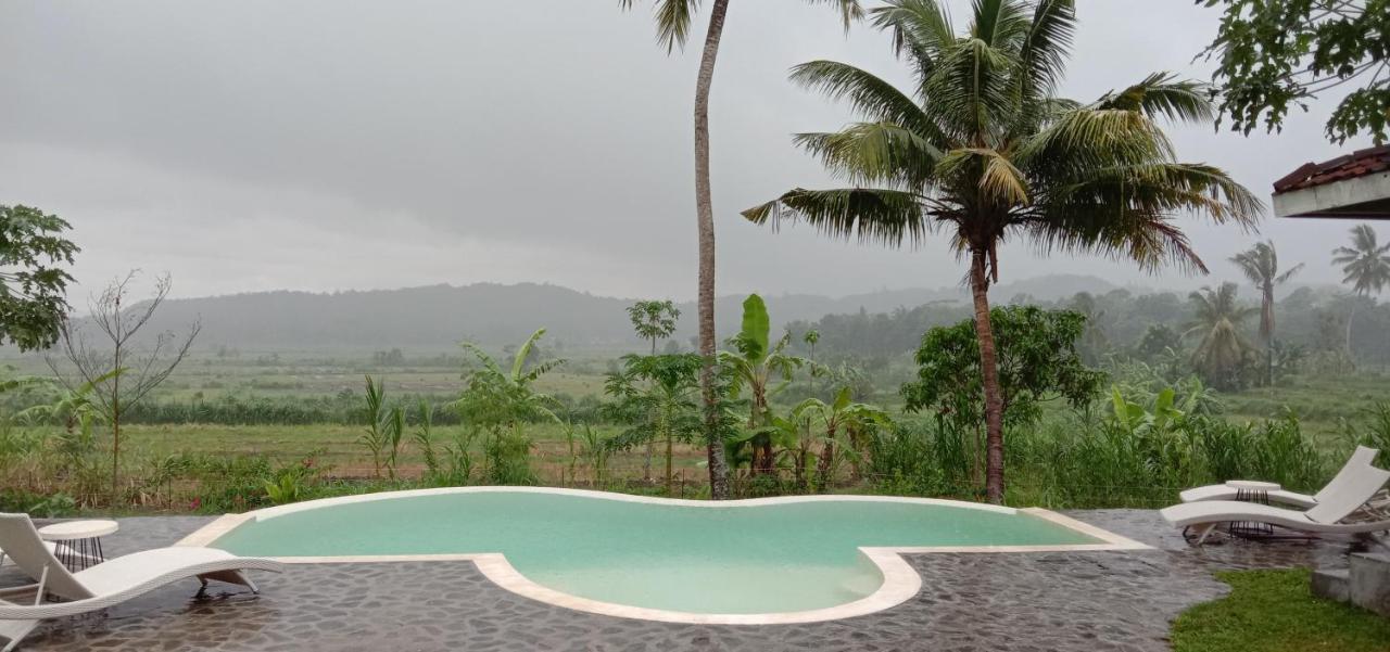 Sunmoonstarvillas Yogyakarta Jarakan Екстер'єр фото