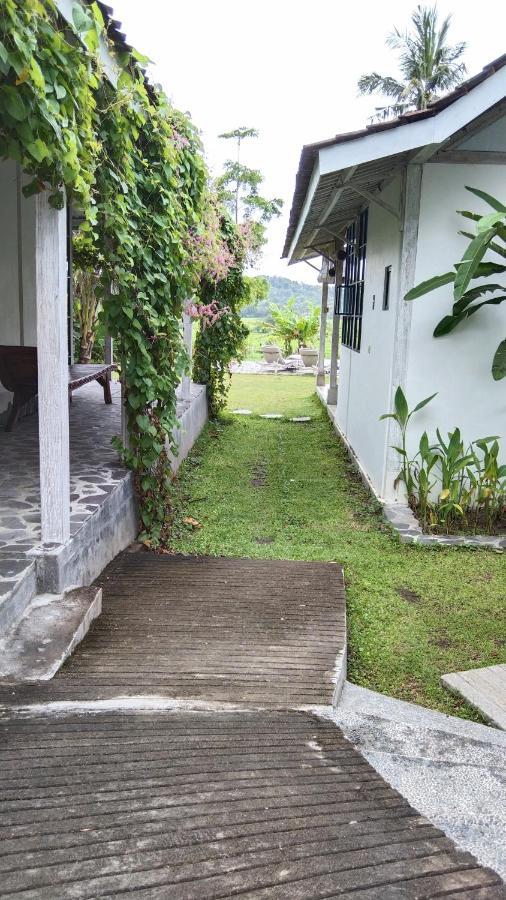 Sunmoonstarvillas Yogyakarta Jarakan Екстер'єр фото