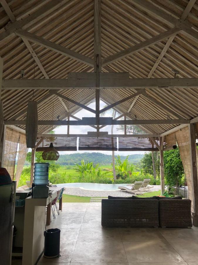 Sunmoonstarvillas Yogyakarta Jarakan Екстер'єр фото